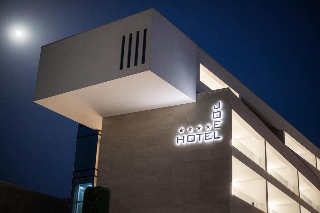 Aparthotel Joel Novalja Eksteriør billede